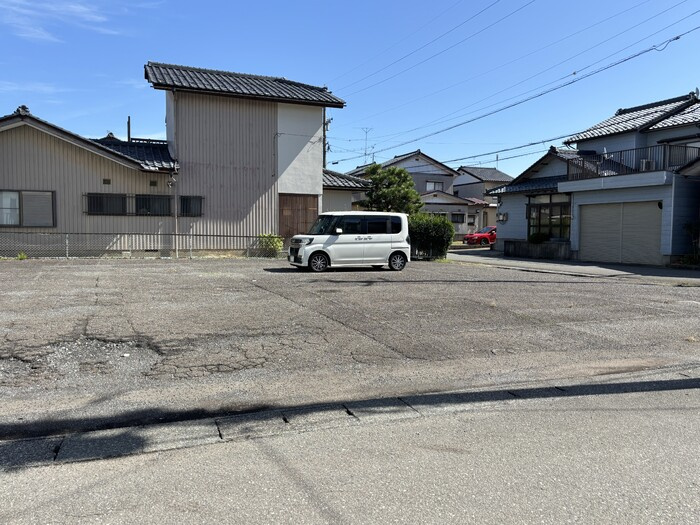 ハイツ水越　Aの駐車場