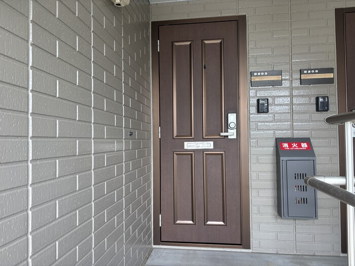 イベール・ドゥ　B棟の玄関