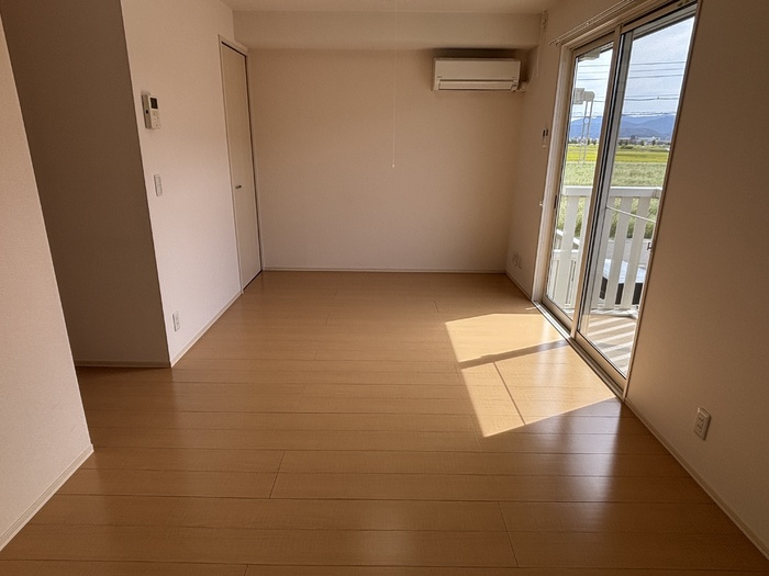 イベール・ドゥ　B棟の居間・リビング