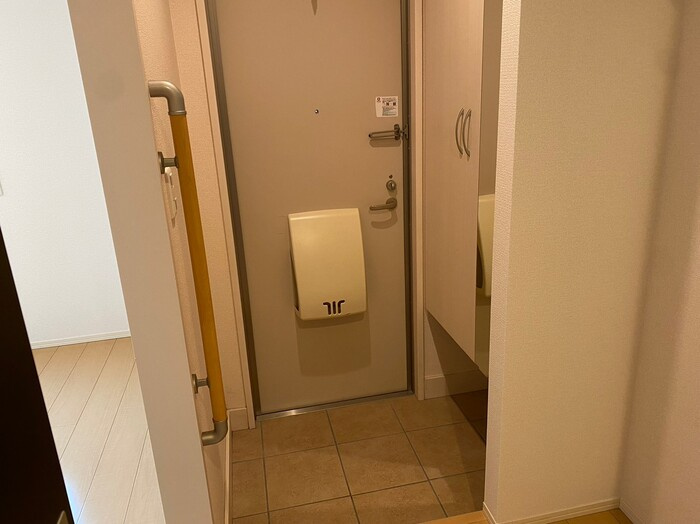 コロナーレ豊岡の玄関