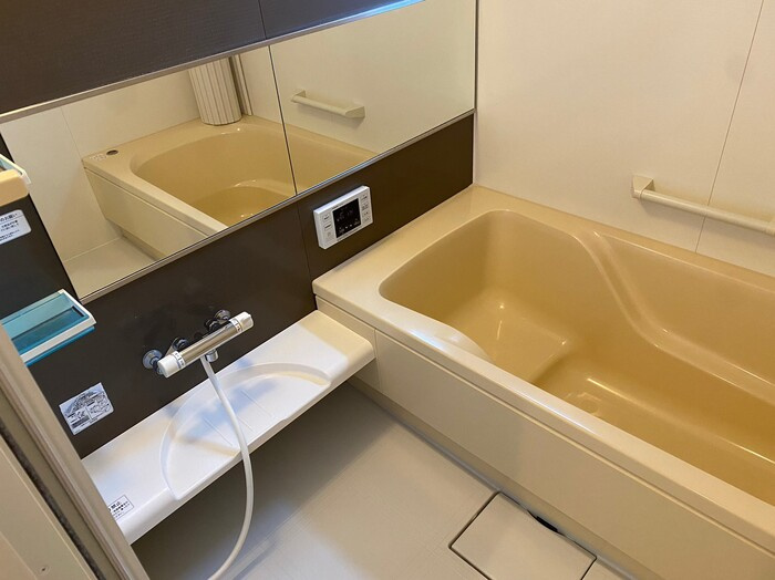 コロナーレ豊岡の浴室