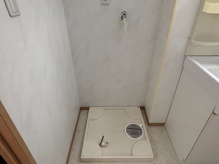 リビングタウン灯明寺　C