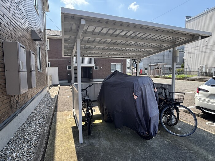 リビングタウン灯明寺　C