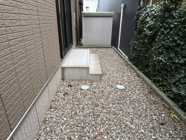 ヴィラルナ　C棟の庭