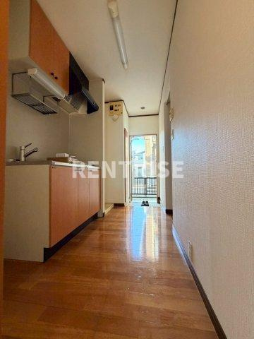 カーサ小池の駐車場