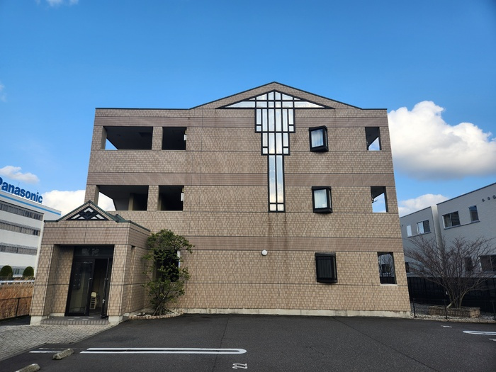 ＤＥＡＲ　ＣＯＵＲＴ（ディアコート）