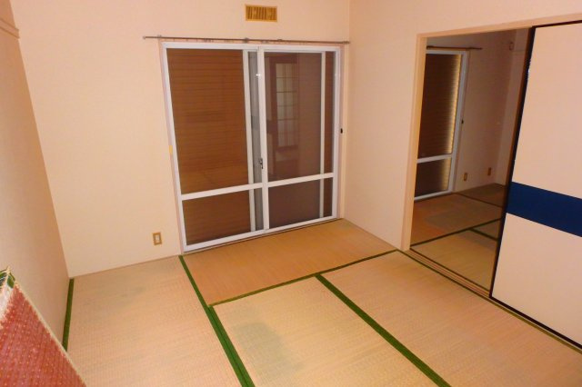 ハイツボニータの和室|別部屋同間取りのお写真となります。参考にご覧くださいませ。