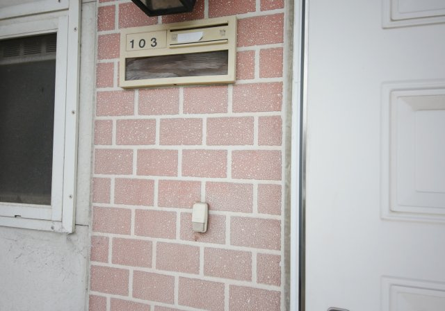 ハイツボニータの玄関