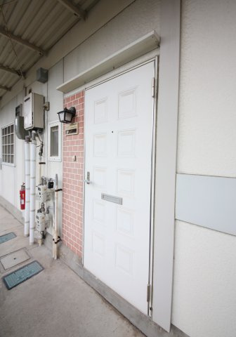 ハイツボニータの玄関