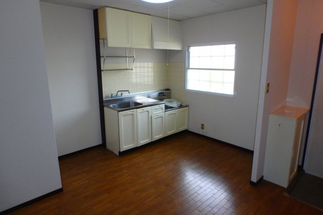 ハイツボニータのキッチン|別部屋同間取りのお写真となります。参考にご覧くださいませ。