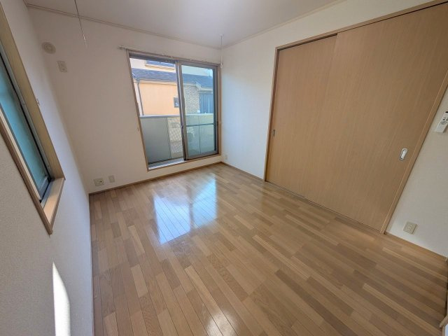 エスティアⅣの玄関