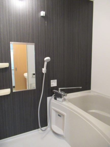 エスティアⅣの浴室