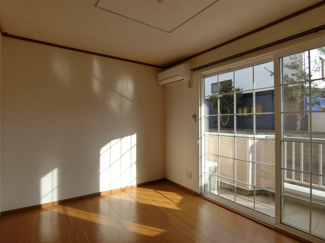 プリティハウスＹの居間・リビング