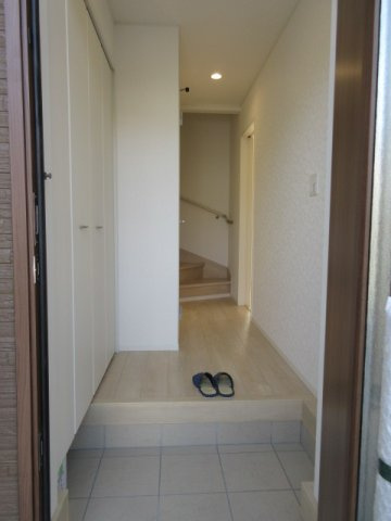 【仲介手数料無料】新築戸建　熊谷市原島1232-1（全1棟）の玄関