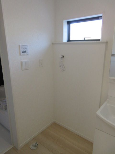 【仲介手数料無料】新築戸建　熊谷市原島1232-1（全1棟）のランドリースペース