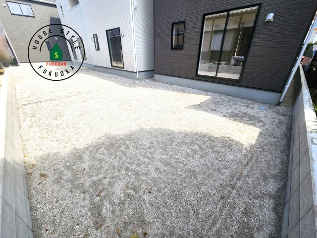 春日市一の谷1丁目第8-4棟（4号棟）の庭|お庭で自由な時間を過ごせます。