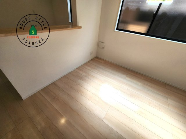 春日市一の谷1丁目第8-4棟（4号棟）のダイニング|ダイニングとリビングのメリハリが付けやすい空間設計になっています。