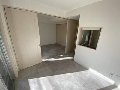 【寝室】 | ヤサビアン