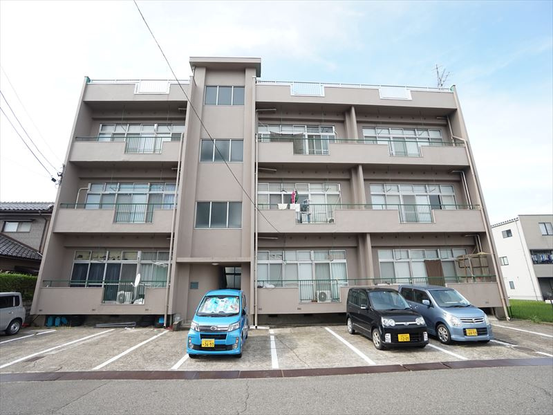 竹田マンションの外観