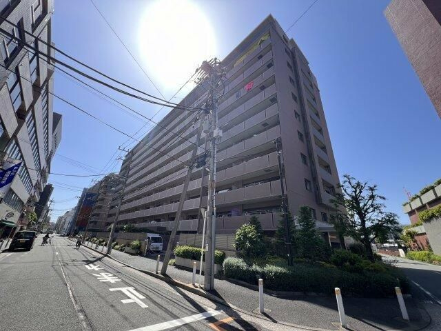 コスモシティ横浜石川町の外観