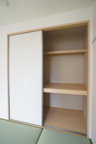 ラフィナートＣ棟の収納