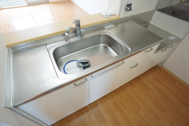 ラフィナートＣ棟のキッチン