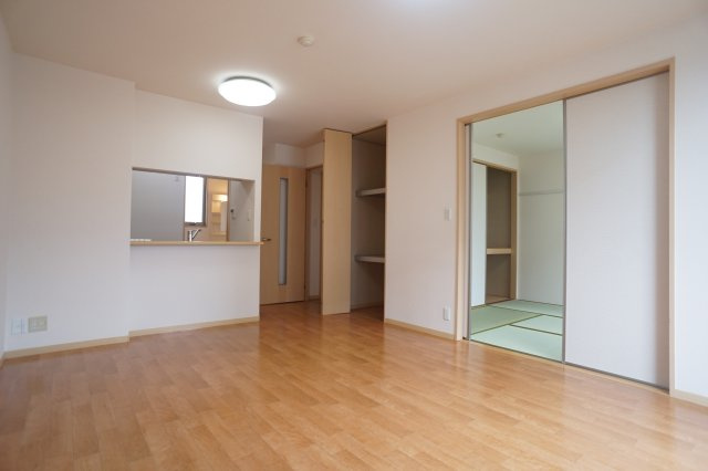 ラフィナートＣ棟の居間・リビング