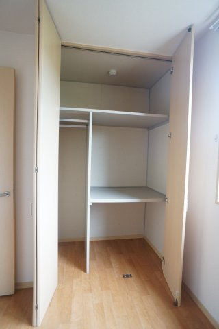 ラフィナートＣ棟の収納