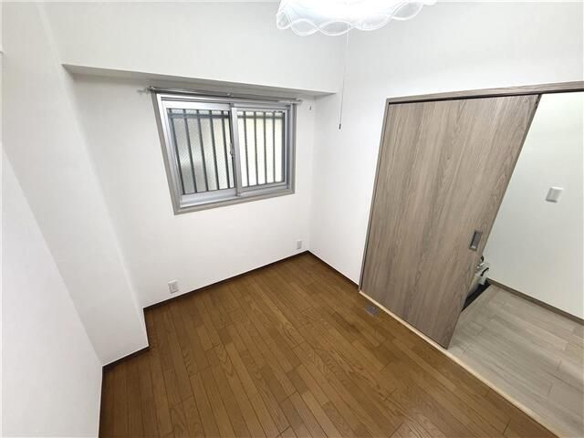 ドルフ磯子の寝室