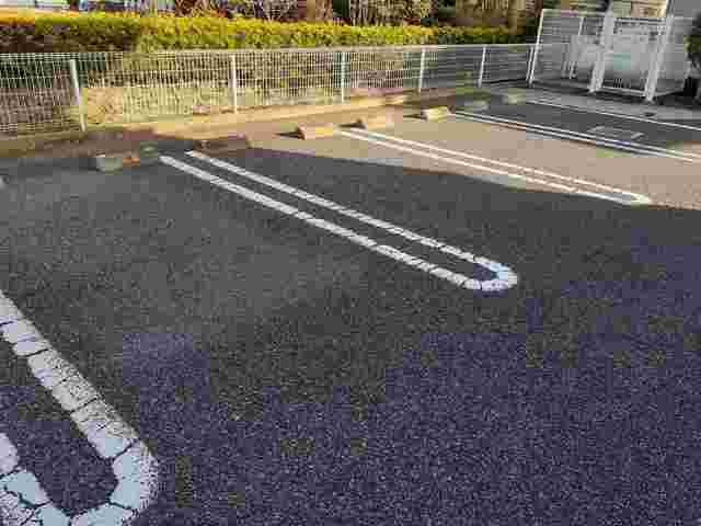 カンフォタブル　リヴＫ　Ⅱの駐車場