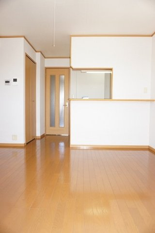 アンジェリカ　Ｅの居間・リビング|ゆったりとした居間です