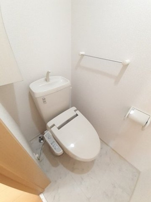 【トイレ】 | カーサ・フィオーレ | トイレです