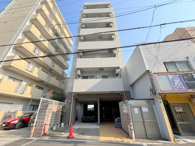 ボナール・河の外観