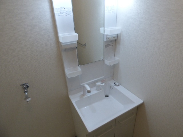 エステートNの洗面所