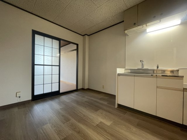 コンパクトなキッチンで掃除もラクラク