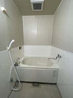 日々の疲れを癒すお風呂付です