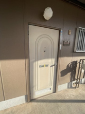 落ち着いた玄関です