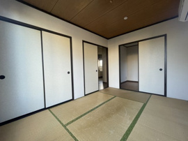 ゆったりとくつろげる和室です