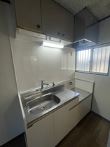 コンパクトなキッチンで掃除もラクラク