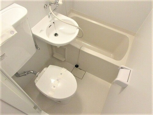 洗面台　3点ユニットバス　※2021年11月撮影時