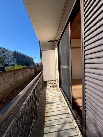 外からの目が気にならないバルコニーで洗濯物が干せます