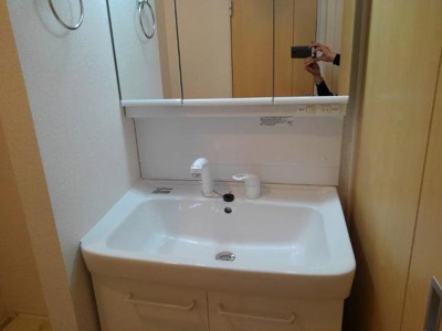 【洗面所】 | たいしの杜Ⅰ | スペースが確保できる洗面所です