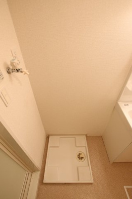 【設備】 | リバーサイドレジデンスTU | 室内洗濯機置き場