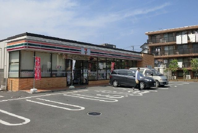 グランクレシアの周辺