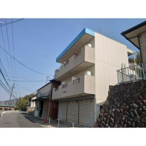 犬山市字小洞のアパートの外観