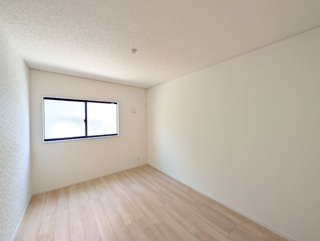 【洋室】 | クレイドルガーデン高崎市箕郷町上芝第8ー④