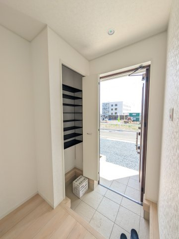【玄関】 | クレイドルガーデン高崎市箕郷町上芝第8ー③