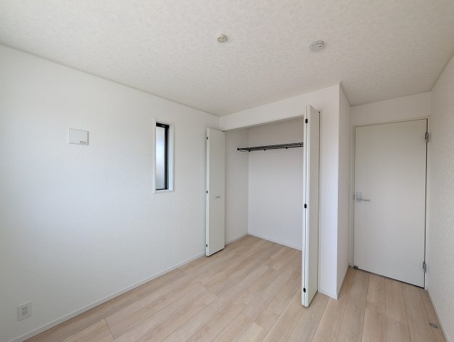 【洋室】 | クレイドルガーデン高崎市箕郷町上芝第8ー①