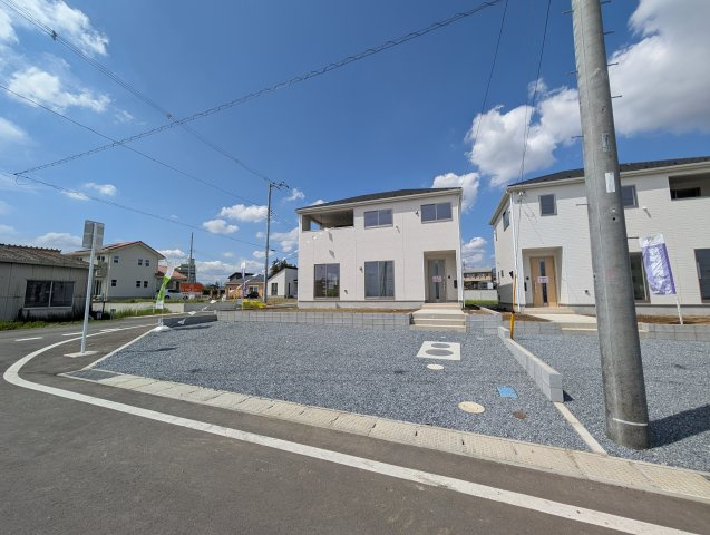 【前面道路含む現地写真】 | クレイドルガーデン高崎市箕郷町上芝第8ー①