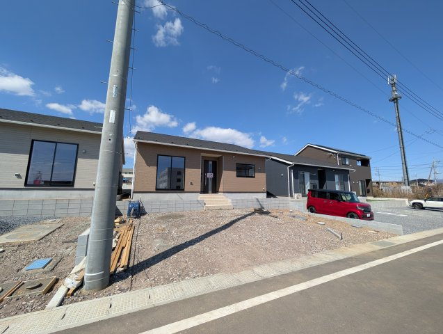 【前面道路含む現地写真】 | クレイドルガーデン高崎市箕郷町上芝第8ー①